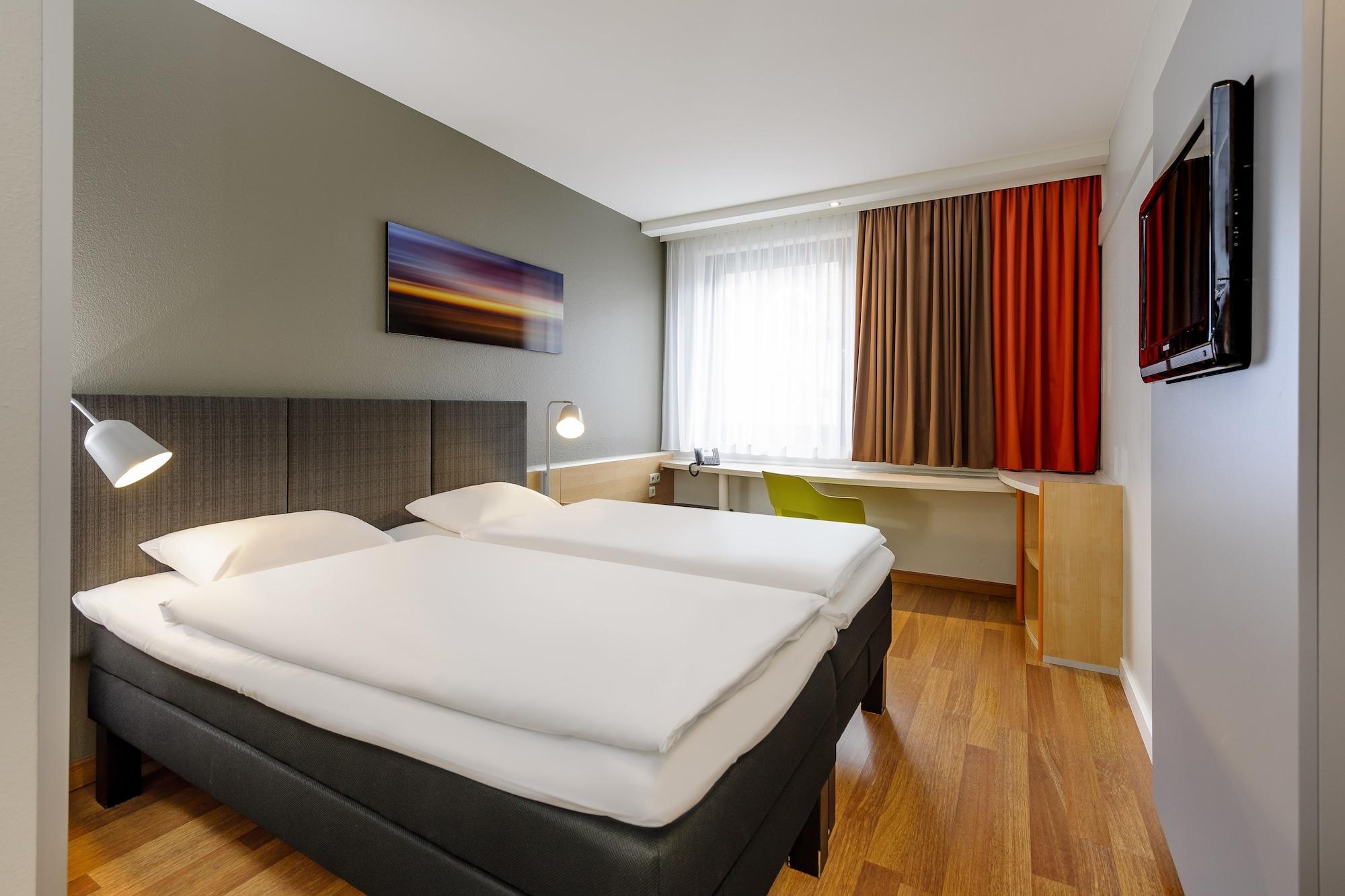 Ibis Hotel Frankfurt Messe West Frankfurt am Main Dış mekan fotoğraf