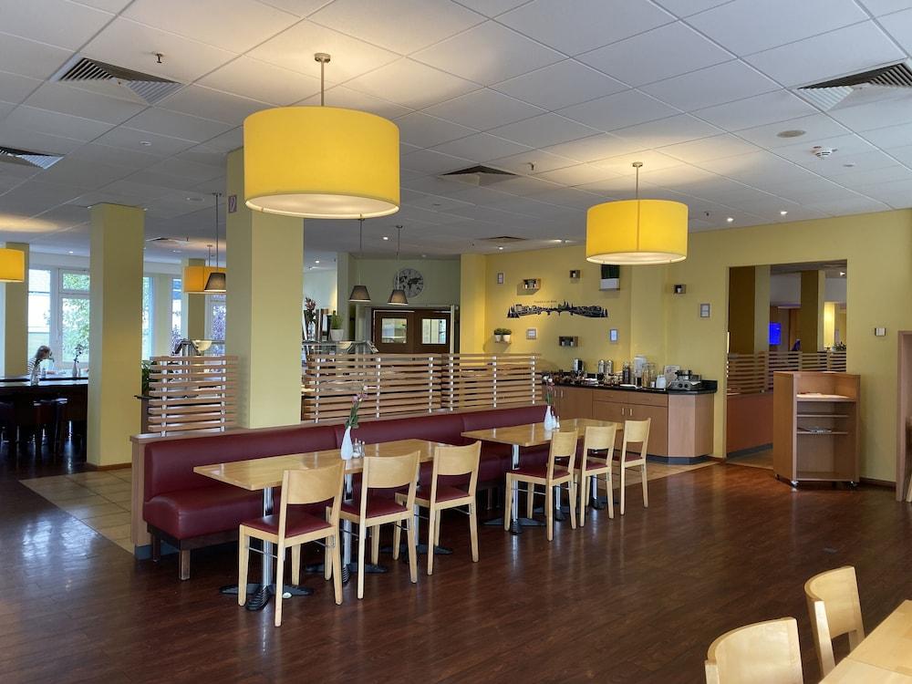 Ibis Hotel Frankfurt Messe West Frankfurt am Main Dış mekan fotoğraf