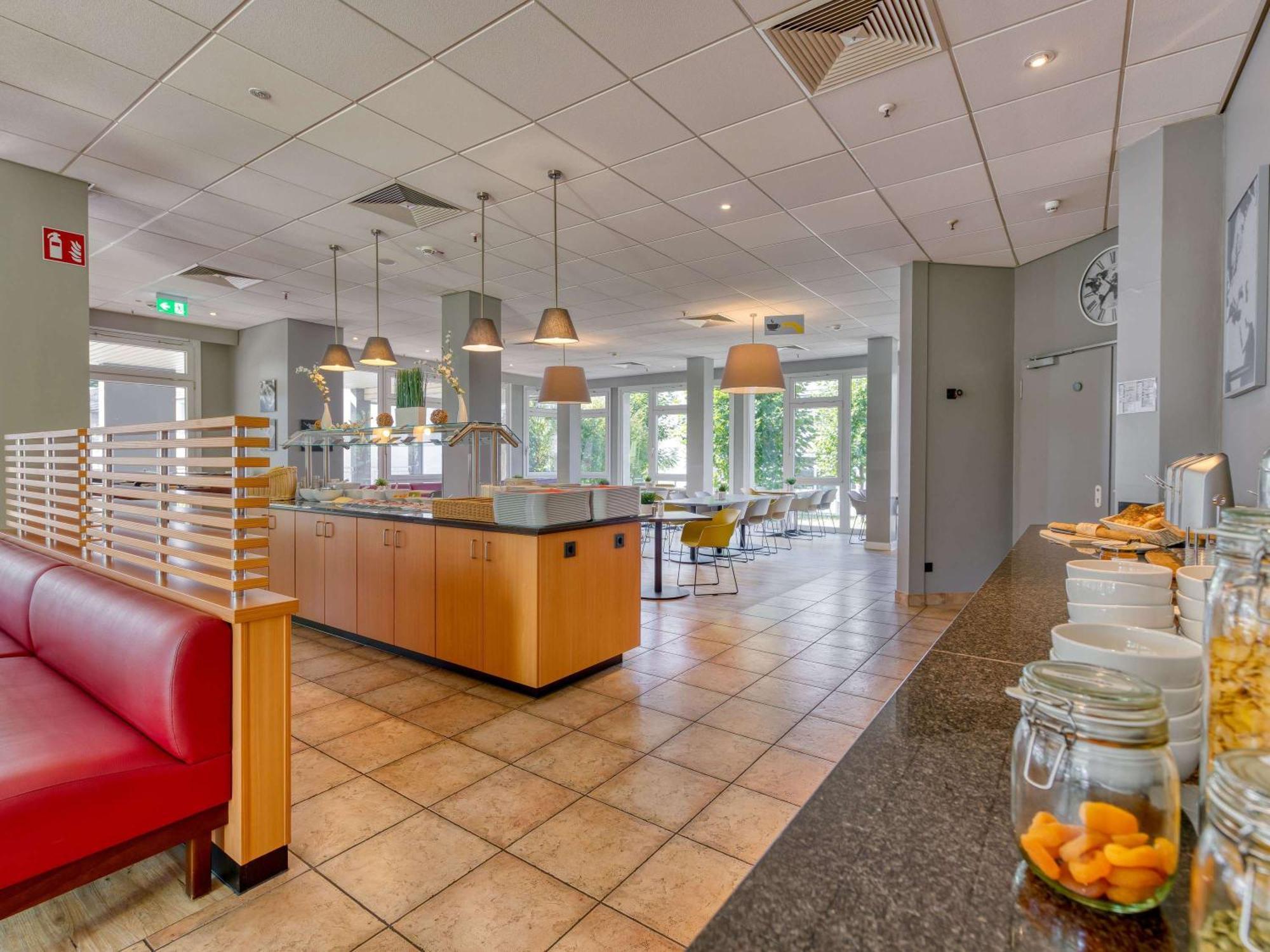 Ibis Hotel Frankfurt Messe West Frankfurt am Main Dış mekan fotoğraf