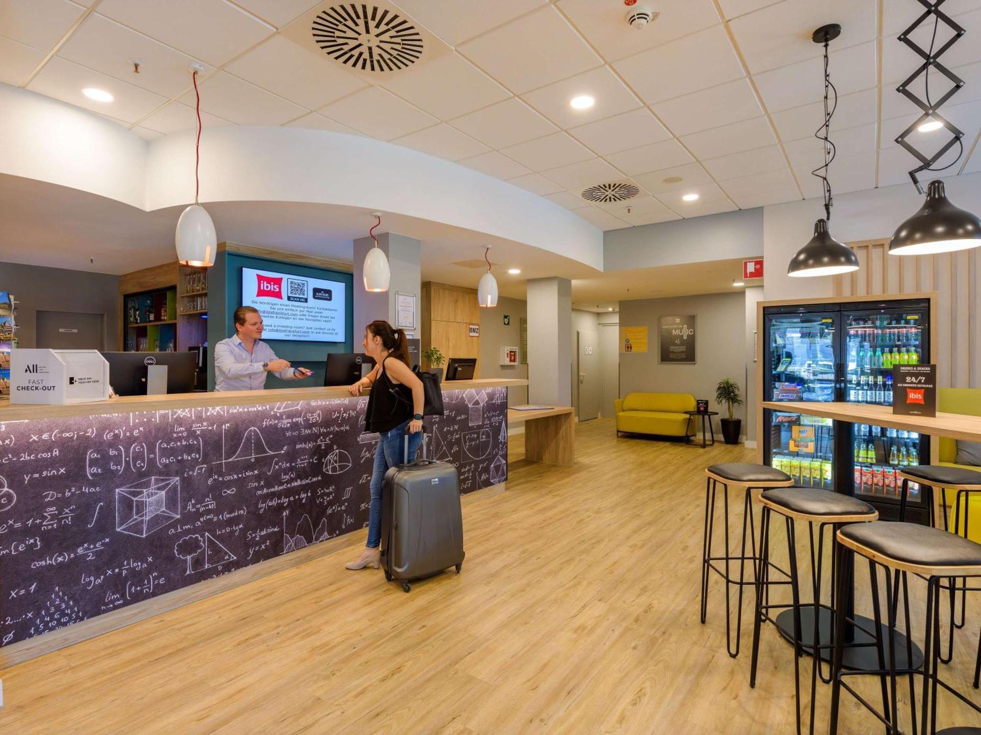 Ibis Hotel Frankfurt Messe West Frankfurt am Main Dış mekan fotoğraf
