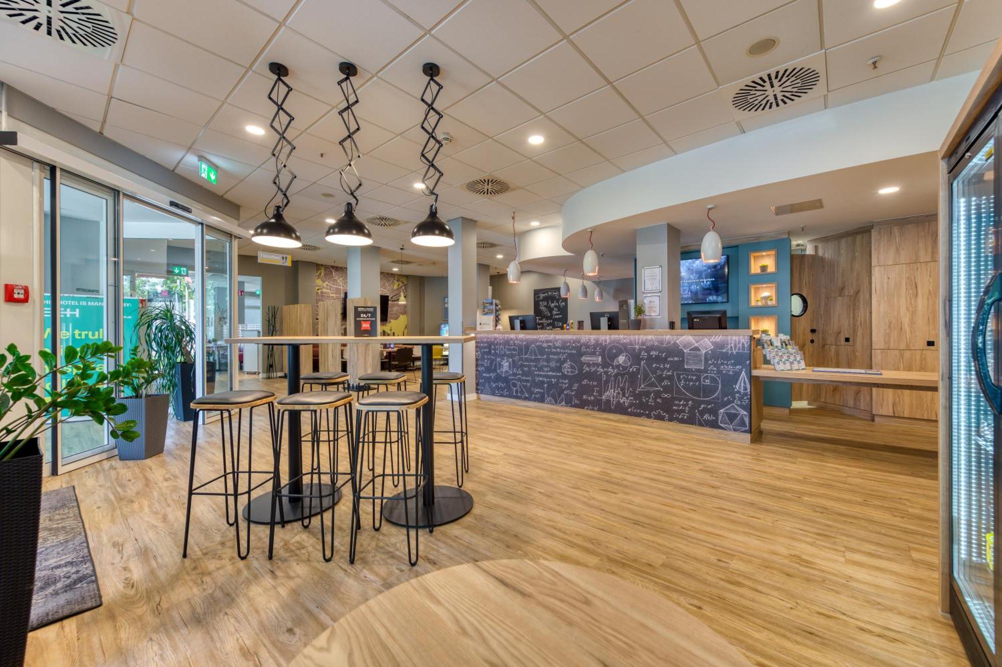 Ibis Hotel Frankfurt Messe West Frankfurt am Main Dış mekan fotoğraf